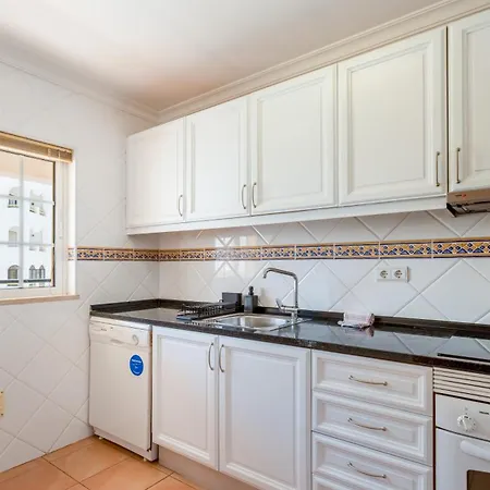 Ocean View 2 Bdr Duplex With Pool By Lovelystay *